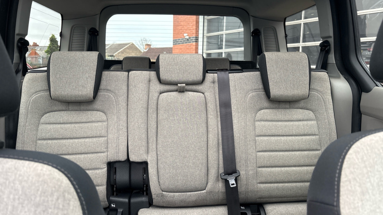 Ford Grand Tourneo Connect 1.5 EcoBlue 120 Titanium 5dr Diesel Estate